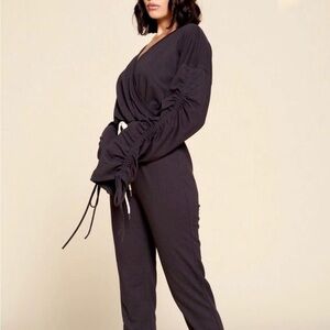 NWT Philanthropy Wrap Jumpsuit in Black – Anthropologie – Size M